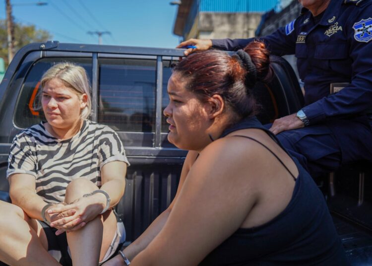 Desarticulan red de explotación de mujeres en “La Avenida” de San Salvador