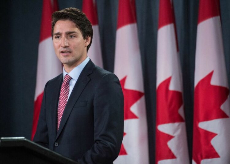 PRODUCTOS ESTADOUNIDENSES PAGARÁN 25% ARANCELES EN CANADÁ