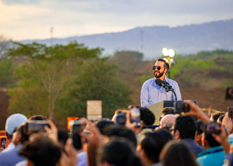 Presidente Bukele lidera ranking mundial de mandatarios mejor evaluados