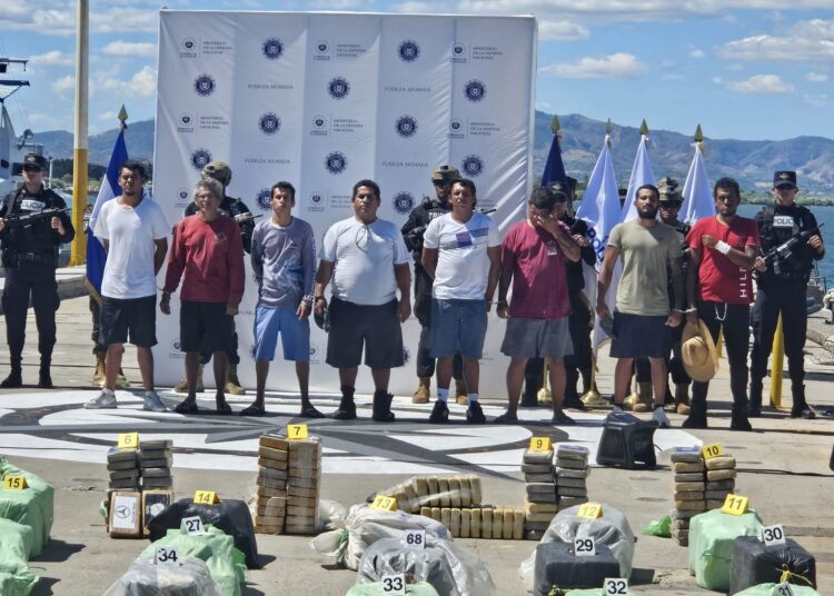 Presentan resultados de la más reciente incautación de droga en altamar