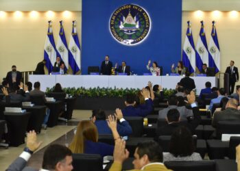 Hasta 15 años de cárcel para funcionarios que cometan actos de corrupción