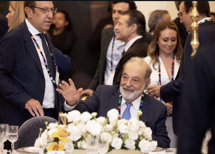 Carlos Slim con destacada participación en Encuentro Empresarial