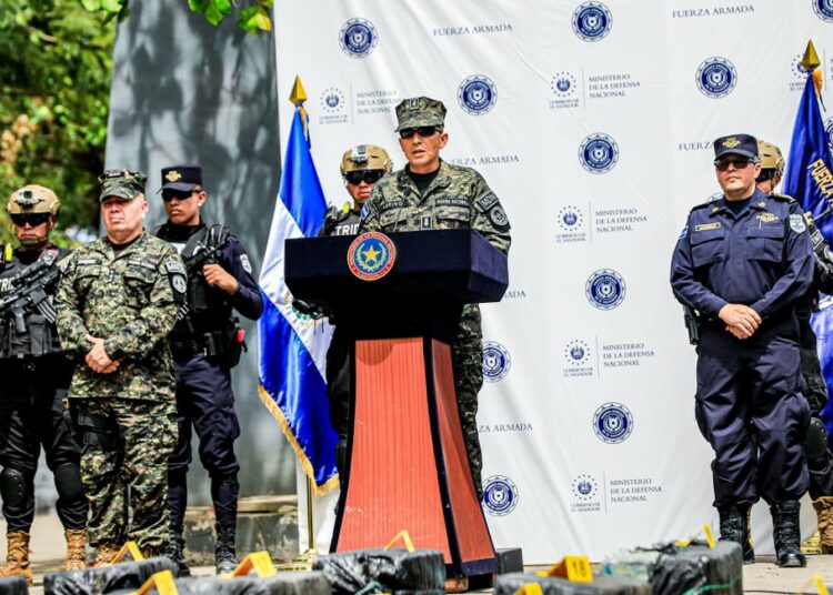 Presentan resultados de más reciente incautación de droga en altamar