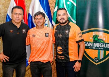 Jonathan Díaz vuela de San Miguel, de la LNF, a Águila