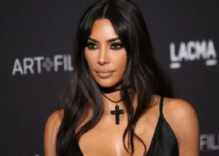 Kim Kardashian está decidida a ‘proteger’ a sus hijos de las presiones de la fama