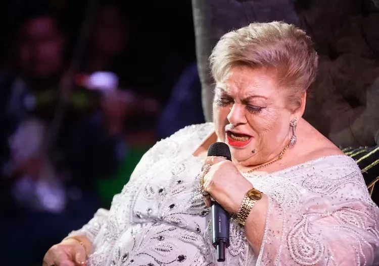 Por culpa de este hombre, Paquita la del Barrio empezó a cantarlas contra ellos