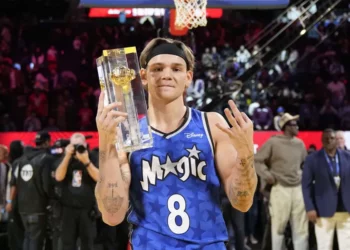 Mac McClung, primer tricampeón del Concurso de clavadas del All-Star