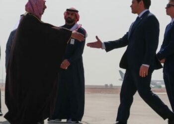 Secretario de Estado de EEUU llega a Arabia Saudí para diálogo con Rusia sobre fin de guerra en Ucrania