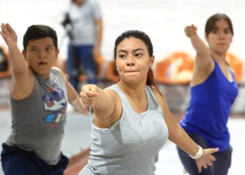 La Escuela de Iniciación en Esgrima abre sus puertas a futuros talentos