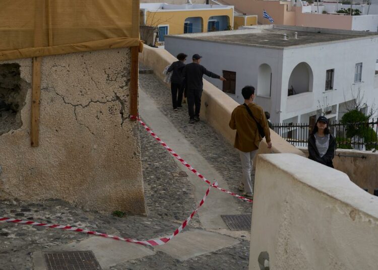 Santorini registra el más fuerte de los sismos de los días recientes