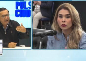 Exasesor de ARENA señala falta de coherencia en las exigencias de Marcela Villatoro sobre transparencia