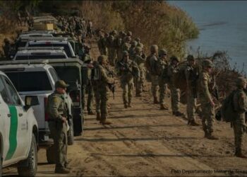 Texas reforzó la frontera con miles de soldados, pero los cruces de migrantes cayeron al mínimo