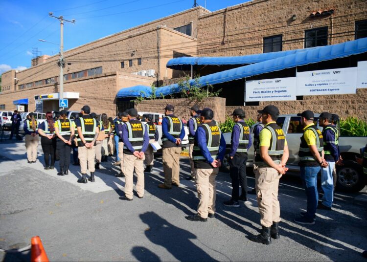 Realizan megaoperativo en escuelas de manejo de todo el país