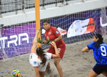 Yahaira Maravilla, una portera con gol para la selecta femenina de playa