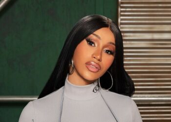 Cardi B denunció un trato hostil por parte del Servicio Secreto en el Super Bowl y reveló la deportación de su tío