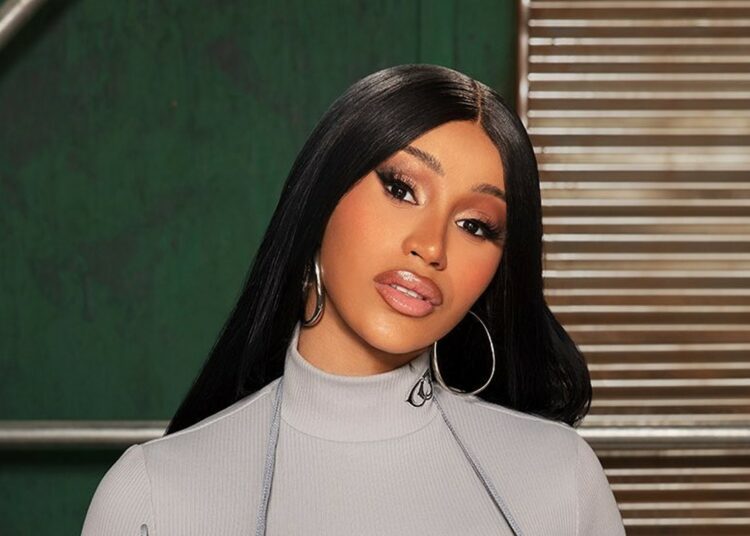 Cardi B denunció un trato hostil por parte del Servicio Secreto en el Super Bowl y reveló la deportación de su tío