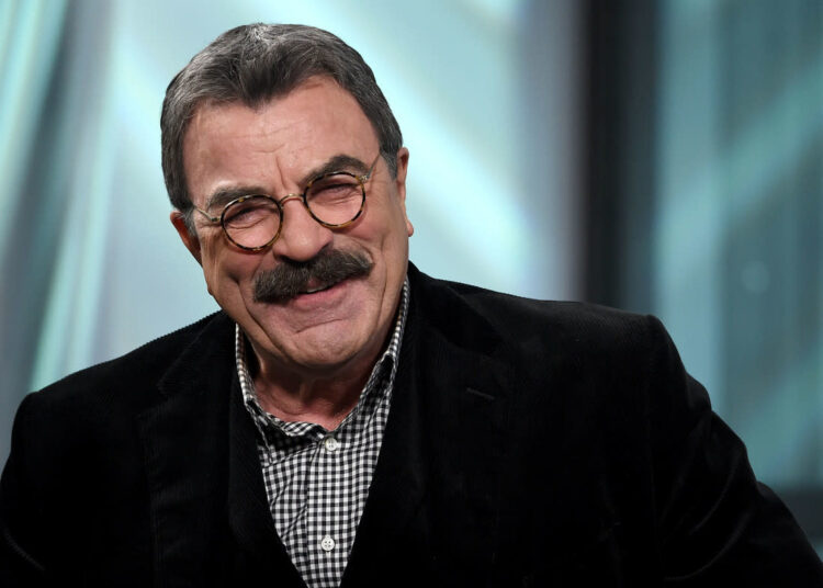 Tom Selleck celebró su 80 cumpleaños con una discreta parada en McDonald’s