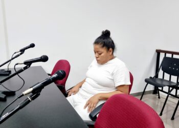 Imponen 26 años de prisión a mujer que mató a un niño de 2 años que estaba bajo su cuido en Santa Tecla