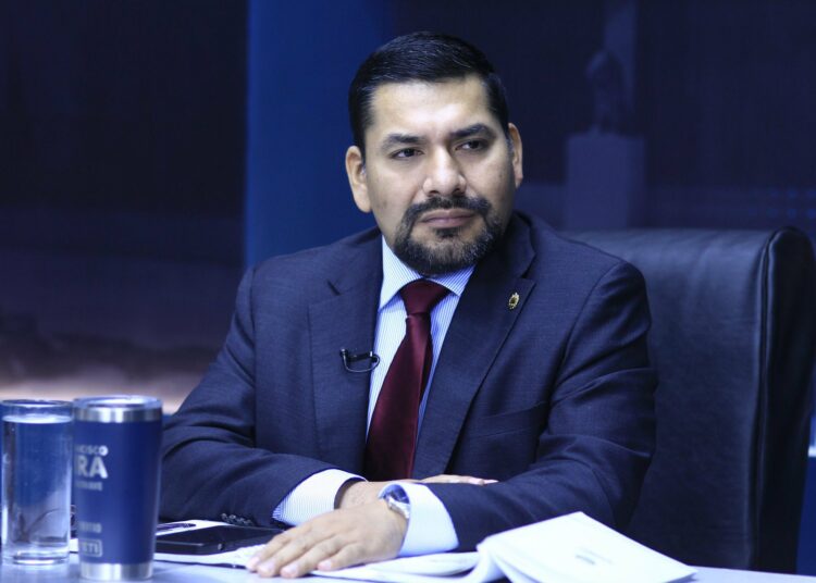 Francisco Lira evidencia la desconexión de algunos funcionarios de ARENA con el pueblo y acepta que esto dio paso al declive del partido