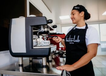 Ministerio de Turismo abre inscripciones para escuela culinaria gratuita en GastroLab Surf City