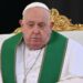 El Vaticano informó que el papa Francisco presentó una insuficiencia renal leve y sigue en estado crítico