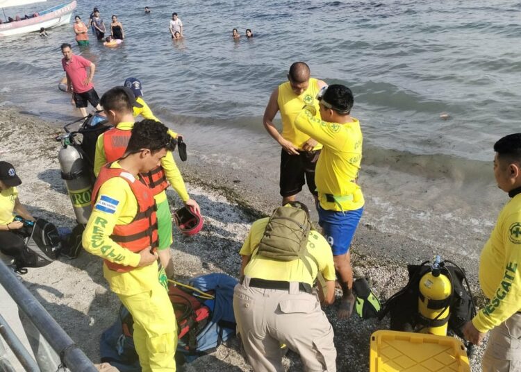 Recuperan cuerpo de un hombre ahogado en el Lago de Ilopango