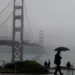 Zonas quemadas en California se alistan para inundaciones y Oregón espera lluvia helada y nieve