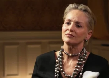 Sharon Stone está orgullosa de haber superado las dificultades para caminar y hablar tras sufrir un derrame cerebral