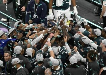 Philadelphia Eagles logró una histórica victoria por 40-22 ante Kansas City Chiefs y se llevó el Super Bowl LIX