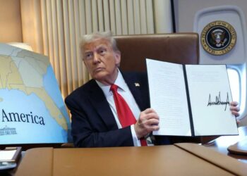 Trump estableció el 12 de marzo como la fecha de entrada en vigor de los nuevos aranceles del 25% al acero y al aluminio