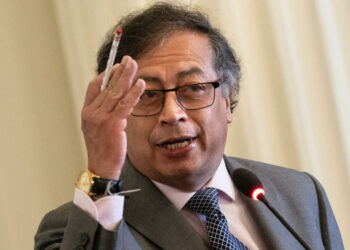 Petro pide al Congreso legalizar la marihuana en Colombia