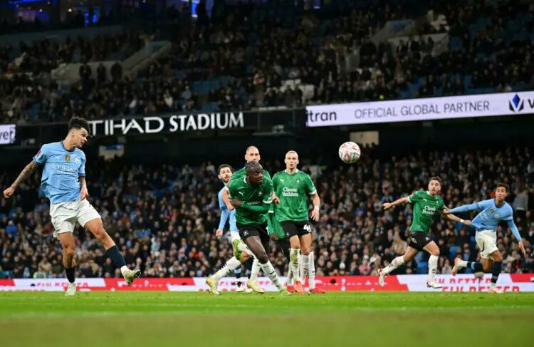 Manchester City viene de atrás para remontar al Plymouth y avanzar en la FA Cup