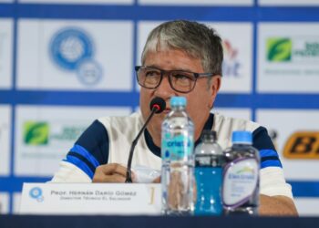 Hernan «Bolillo» Gómez expresó que su «reto más grande es ir al Mundial»