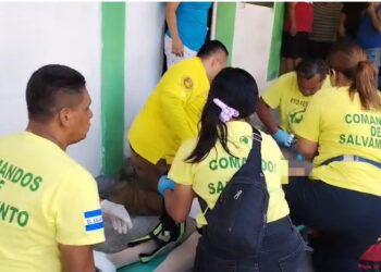 Un mujer fallece y otra termina lesionada tras ser atropelladas en Cuscatancingo