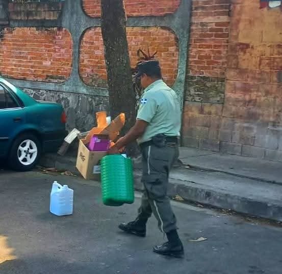 Autoridades municipales piden colaboración para mantener el orden en Santa Tecla