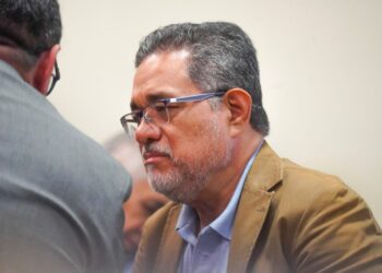 FGR busca que exsecretario de Comunicaciones de Funes devuelva fondos al Estado