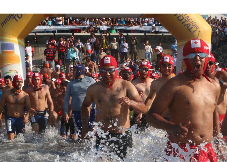 Cruz Roja Salvadoreña celebra su 140 aniversario con la edición 59 de «El Paso del Hombre»