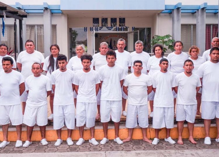 Tribunal evalúa prisión provisional para red de estafadores de terrenos