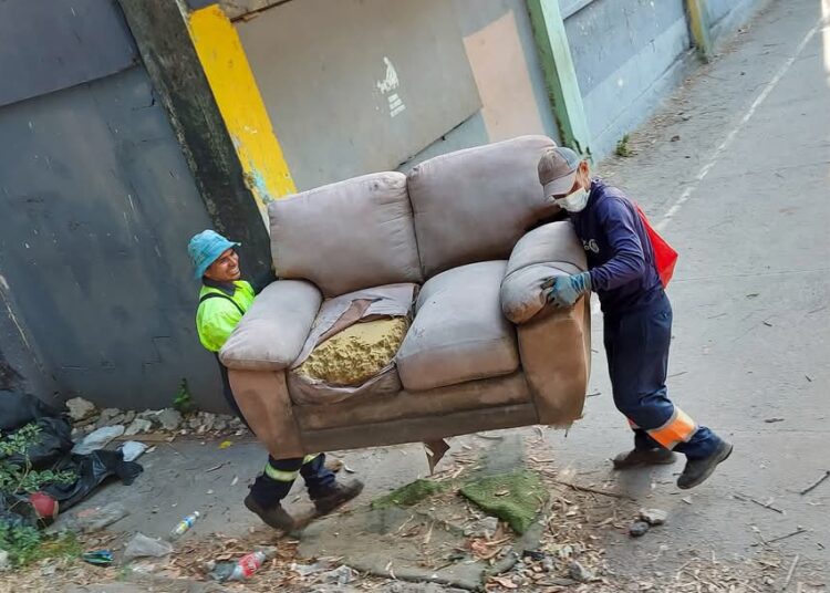 Alcaldía de San Salvador Centro ejecuta recolección de residuos voluminosos