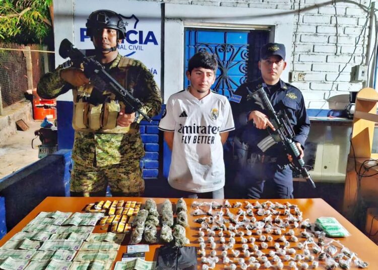 Capturan a sujeto por narcomenudeo