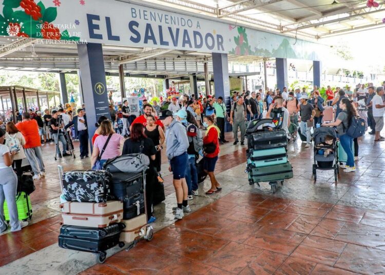 El Salvador y Atlanta firman acuerdo para fortalecer la gestión aeroportuaria