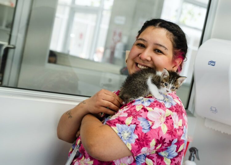Hospital Chivo Pets atiende a más de 3 millones de mascotas; población agradece su trabajo