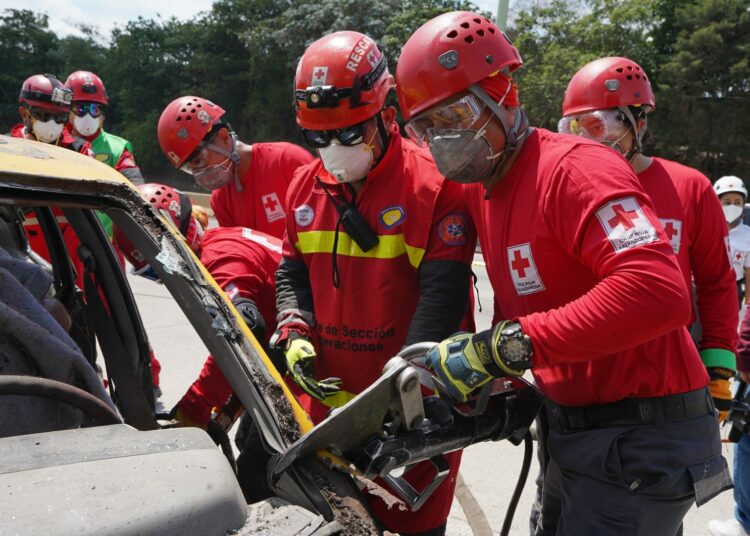 Realizan simulacro de accidente vial en bulevar Monseñor Romero