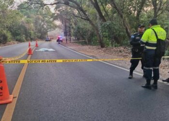 PNC busca al resposanble de atropellar y quitarle la vida a anciana de 84 años