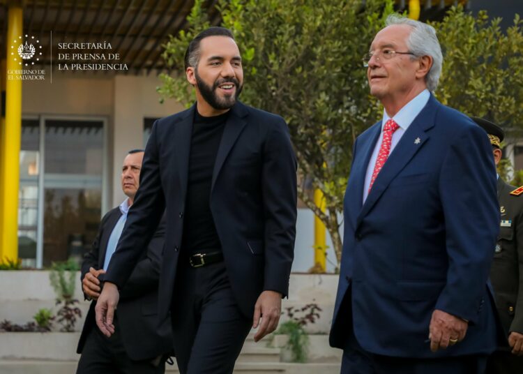 Presidente Bukele participa en la inauguración del centro de estudios “Key Institute”