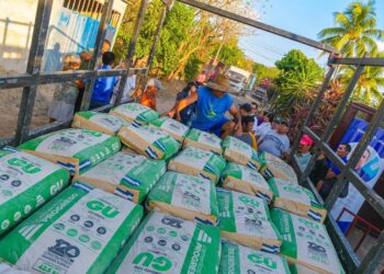 Municipalidad entrega materiales de construcción a la comunidad Marañón y Santa Teresa de Santa Ana Centro