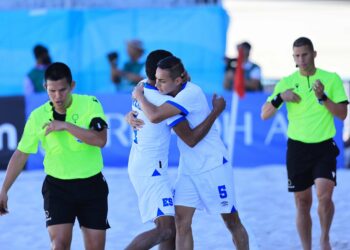 Selección de futbol playa a un partido de estar en el mundial