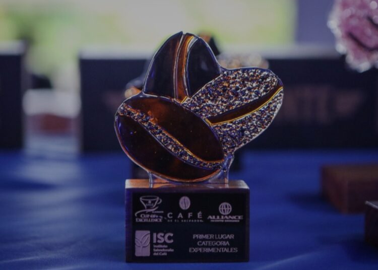 EL CERTAMEN DE TAZA DE EXCELENCIAEL SALVADOR 2025