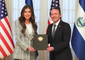 Firman acuerdo para intercambio de información criminal entre EE.UU. y El Salvador