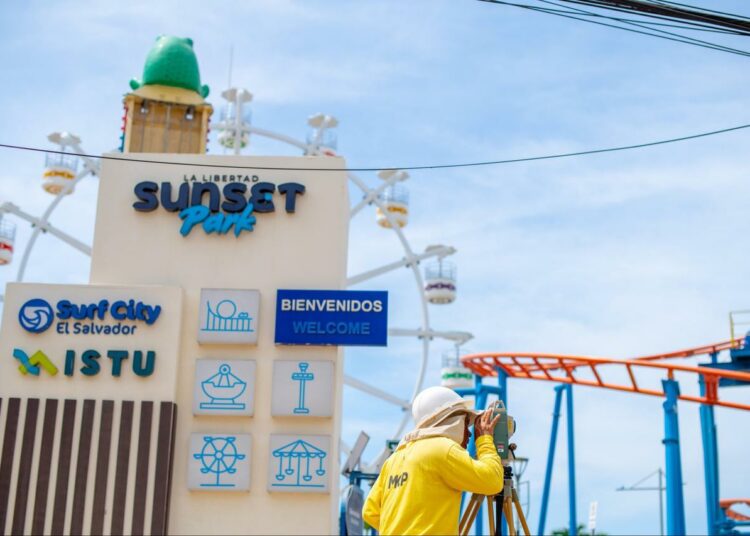 Avanzan trabajos de cableado subterráneo en puerto de La Libertad; se eliminará contaminación visual